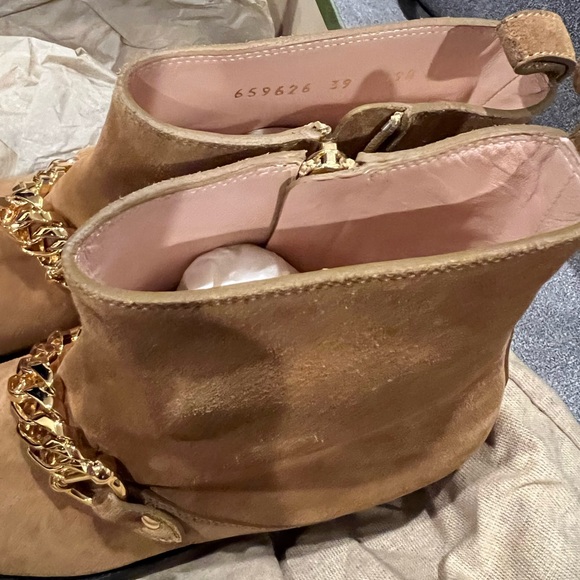 NEW in box. Gucci brown suede boots - Picture 13 of 16